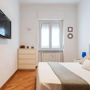 eva-flexyrent-apartment.it-lombardy.com/